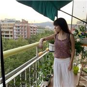 Positiva y comunicativa. Organizada. Clases a personas de todas las edades